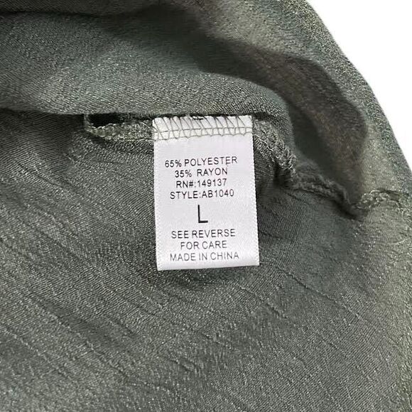 Fashion Nova Blouse Women's Sz L Olive Green Hi-Lo Hem Tank Top Lightweight - Picture 11 of 13